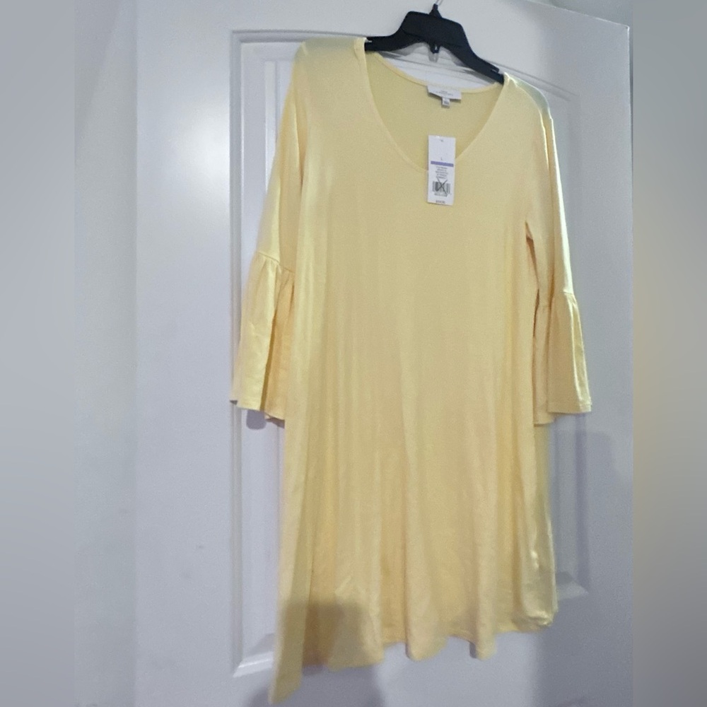 new directions Pale Yellow V-Neck Bell Sleeve Tunic